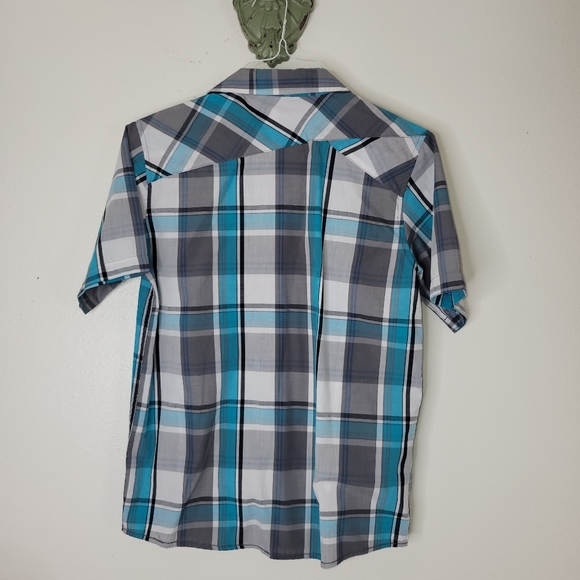 4for$20🤑Amplify Button down shirt - Picture 4 of 7